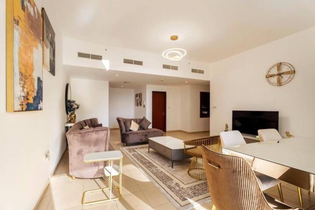 Leen Homes-Jbr -Spacious 4 Bedroom Apartment Дубай Екстериор снимка