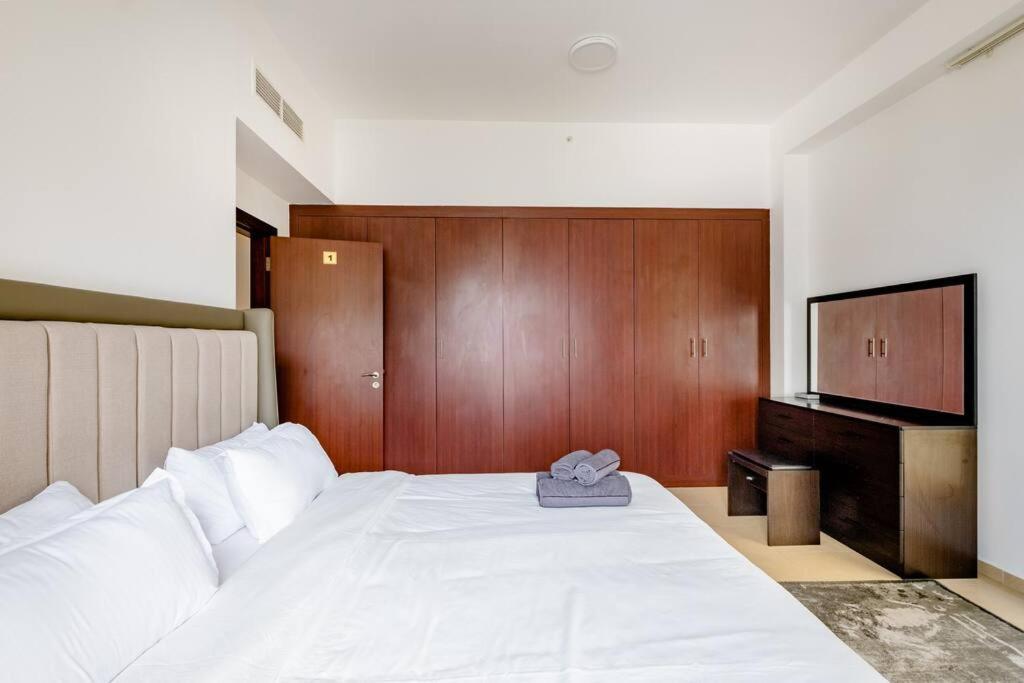 Leen Homes-Jbr -Spacious 4 Bedroom Apartment Дубай Екстериор снимка