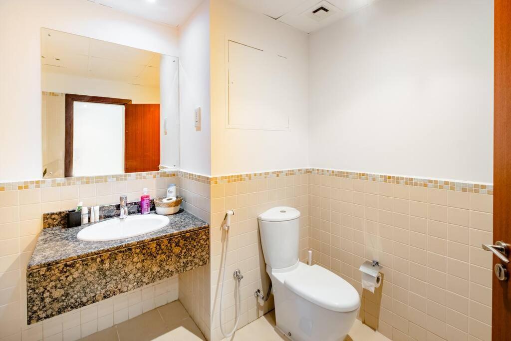 Leen Homes-Jbr -Spacious 4 Bedroom Apartment Дубай Екстериор снимка