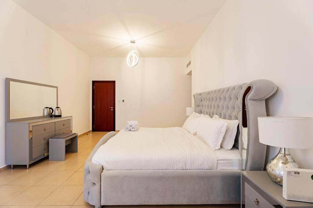 Leen Homes-Jbr -Spacious 4 Bedroom Apartment Дубай Екстериор снимка