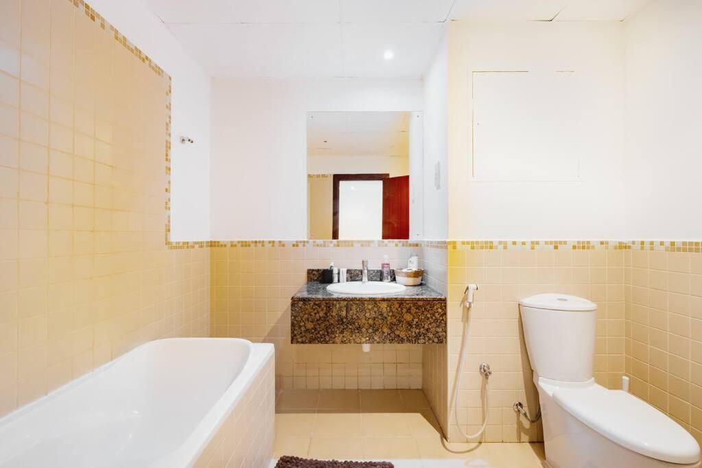 Leen Homes-Jbr -Spacious 4 Bedroom Apartment Дубай Екстериор снимка